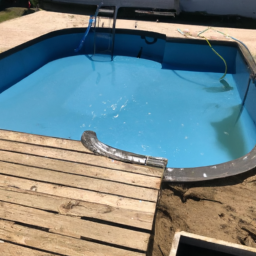 Accessoires indispensables pour l'entretien de votre piscine : produits et outils Abbeville